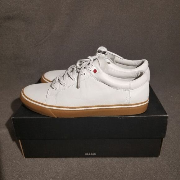 UGG size 7 men's Brock Luxe Sneakers in white (EU size 39.5) - Picture 6 of 7